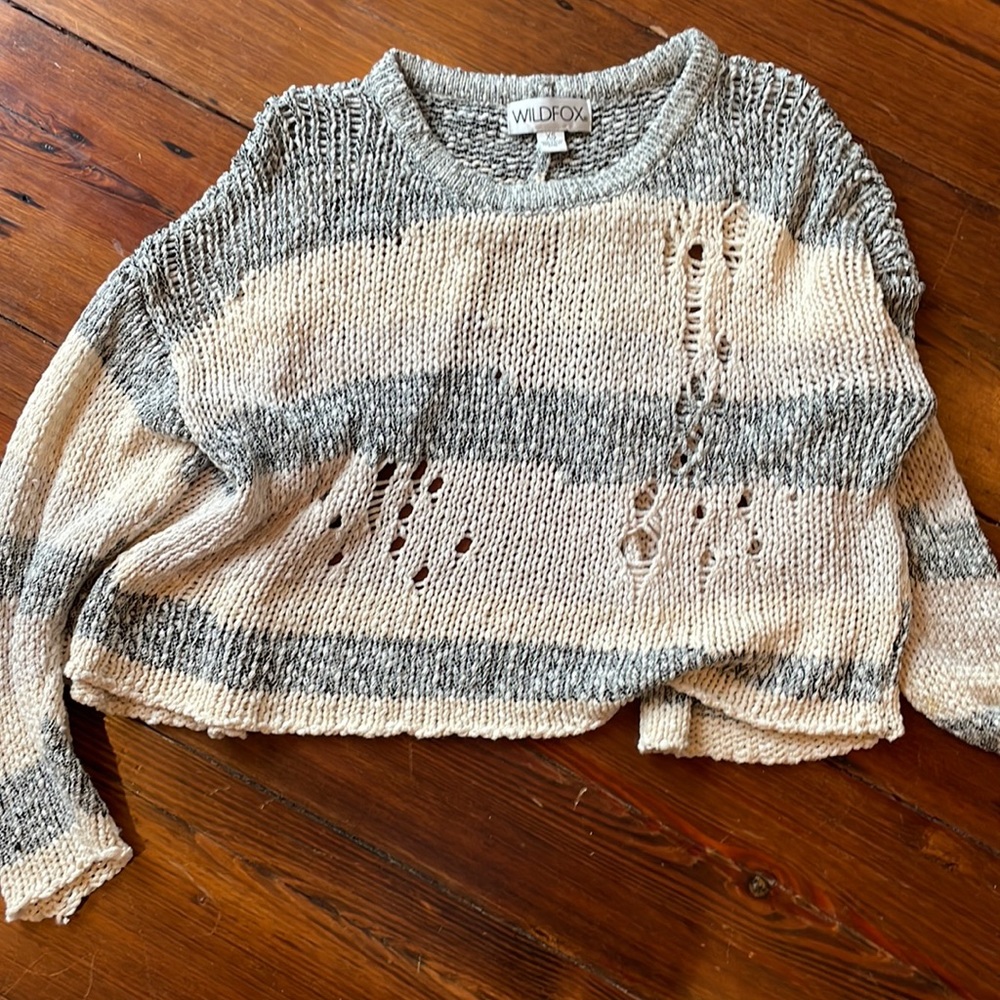 Great shape wildfox sweater